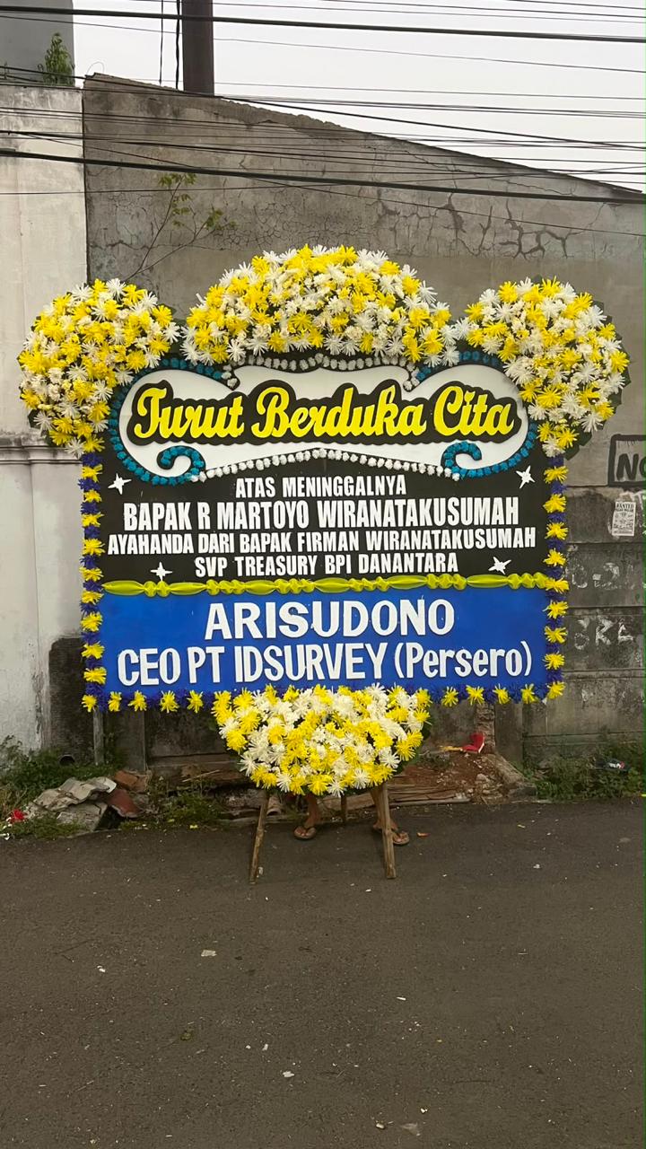 Bunga papan duka cita untuk pengiriman di Telukjambe Timur Karawang