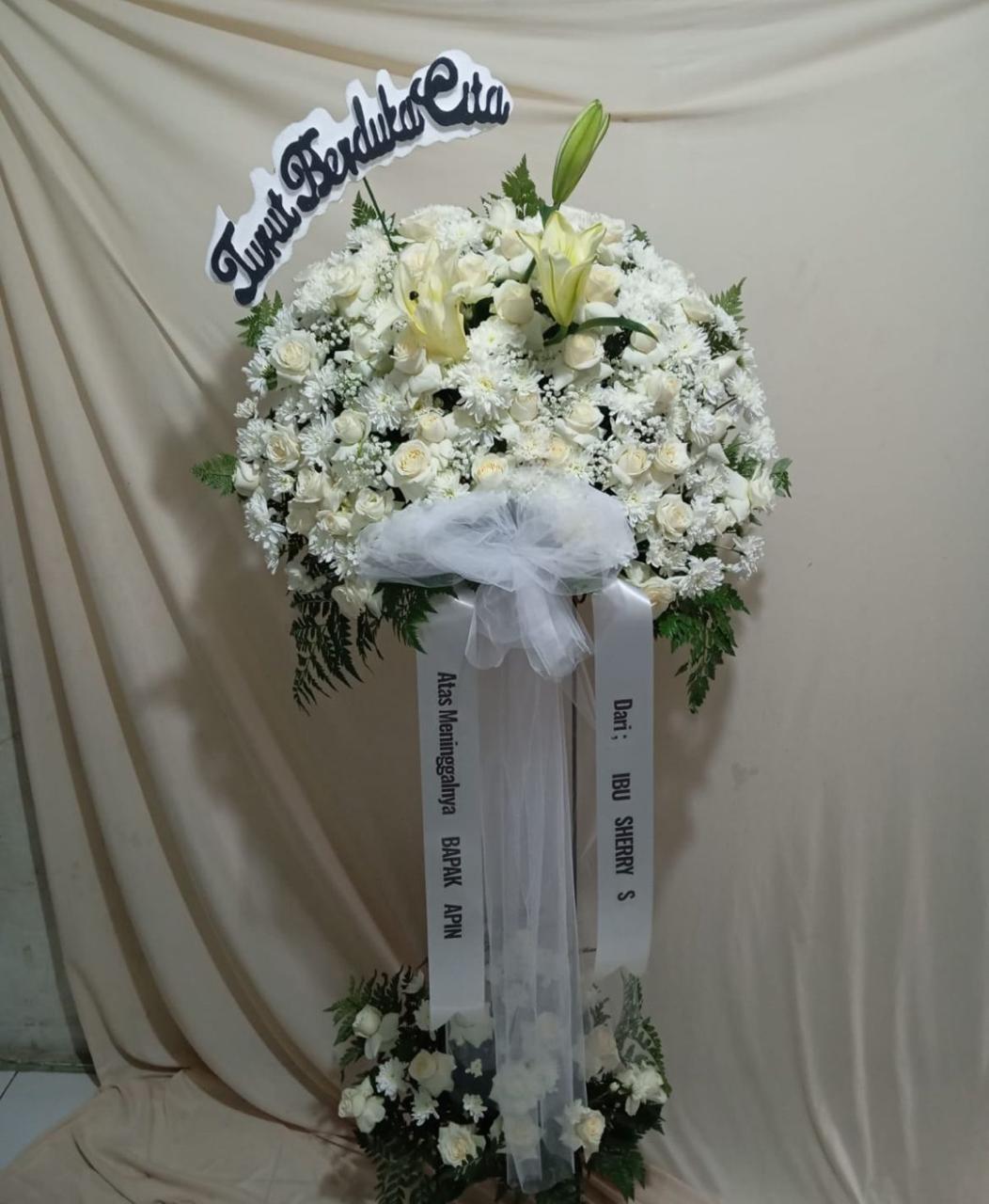 Standing flower duka cita dikirim tepat waktu ke Telukjambe